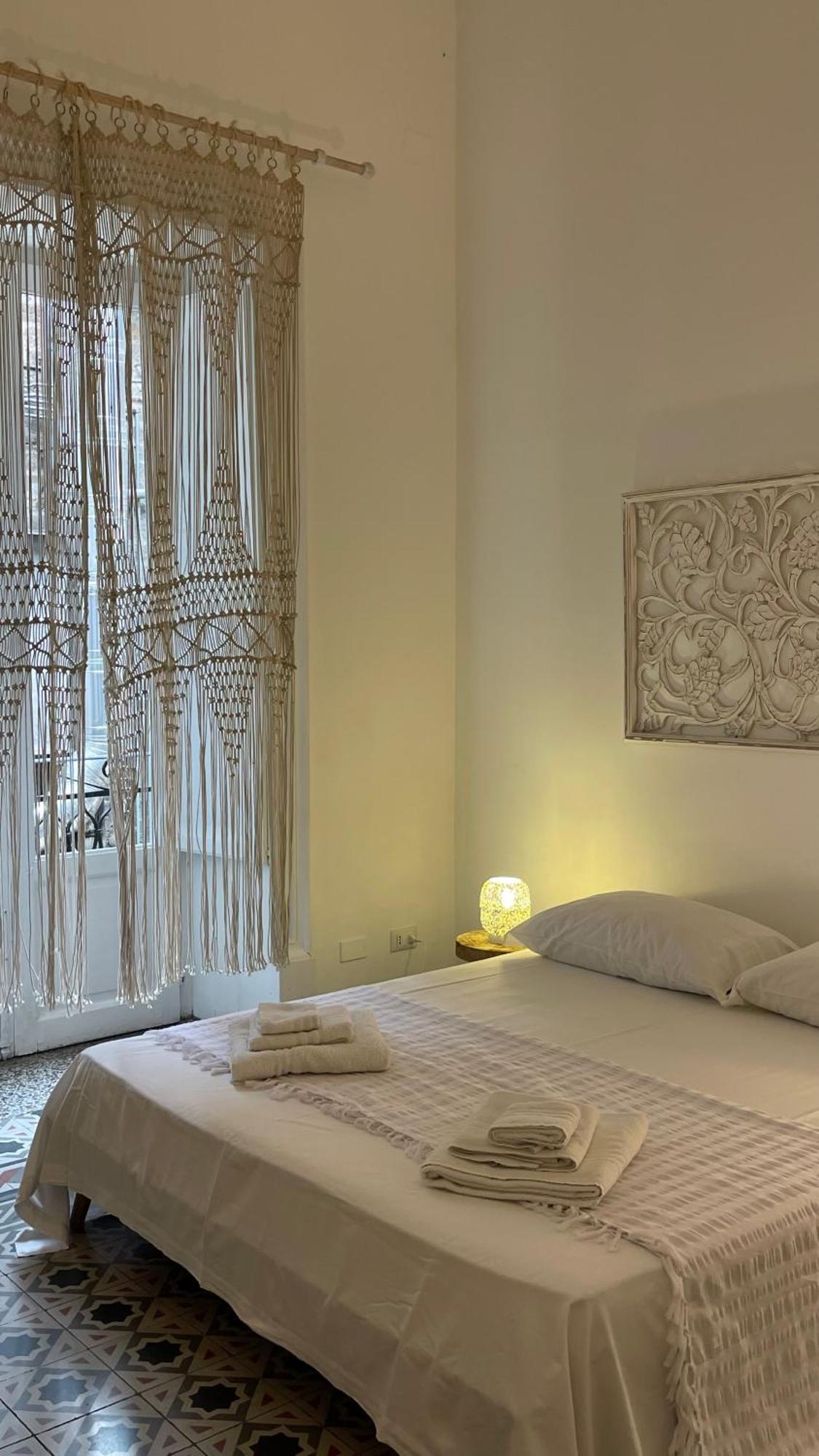 Hotel Donnafrancaflorio Palermo Exterior foto